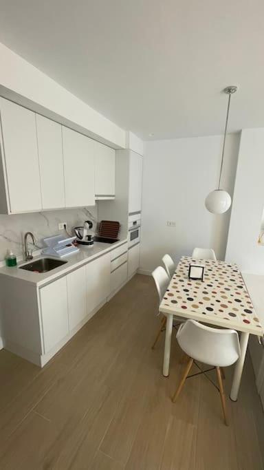 Hispalis Plaza Cristo De Burgos Apartment เซบีญา ภายนอก รูปภาพ
