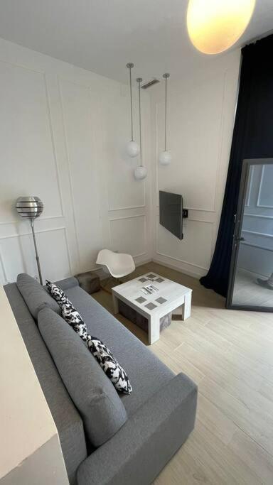 Hispalis Plaza Cristo De Burgos Apartment เซบีญา ภายนอก รูปภาพ